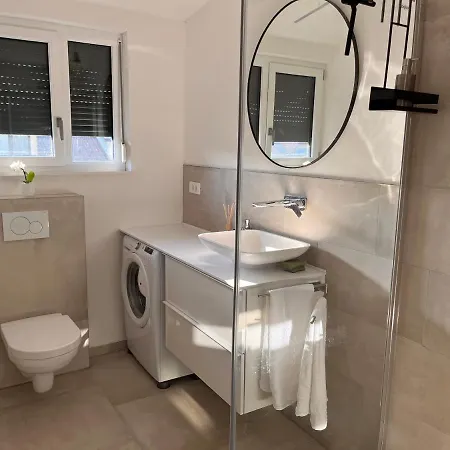 Apartament Malina - Free Private Parking *